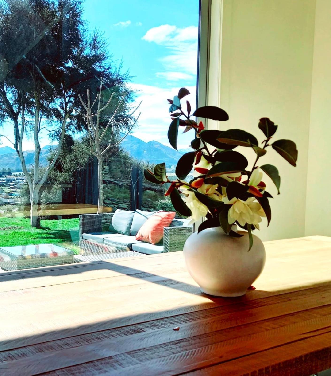 The Hidden Spring Hotel Wanaka Exterior photo