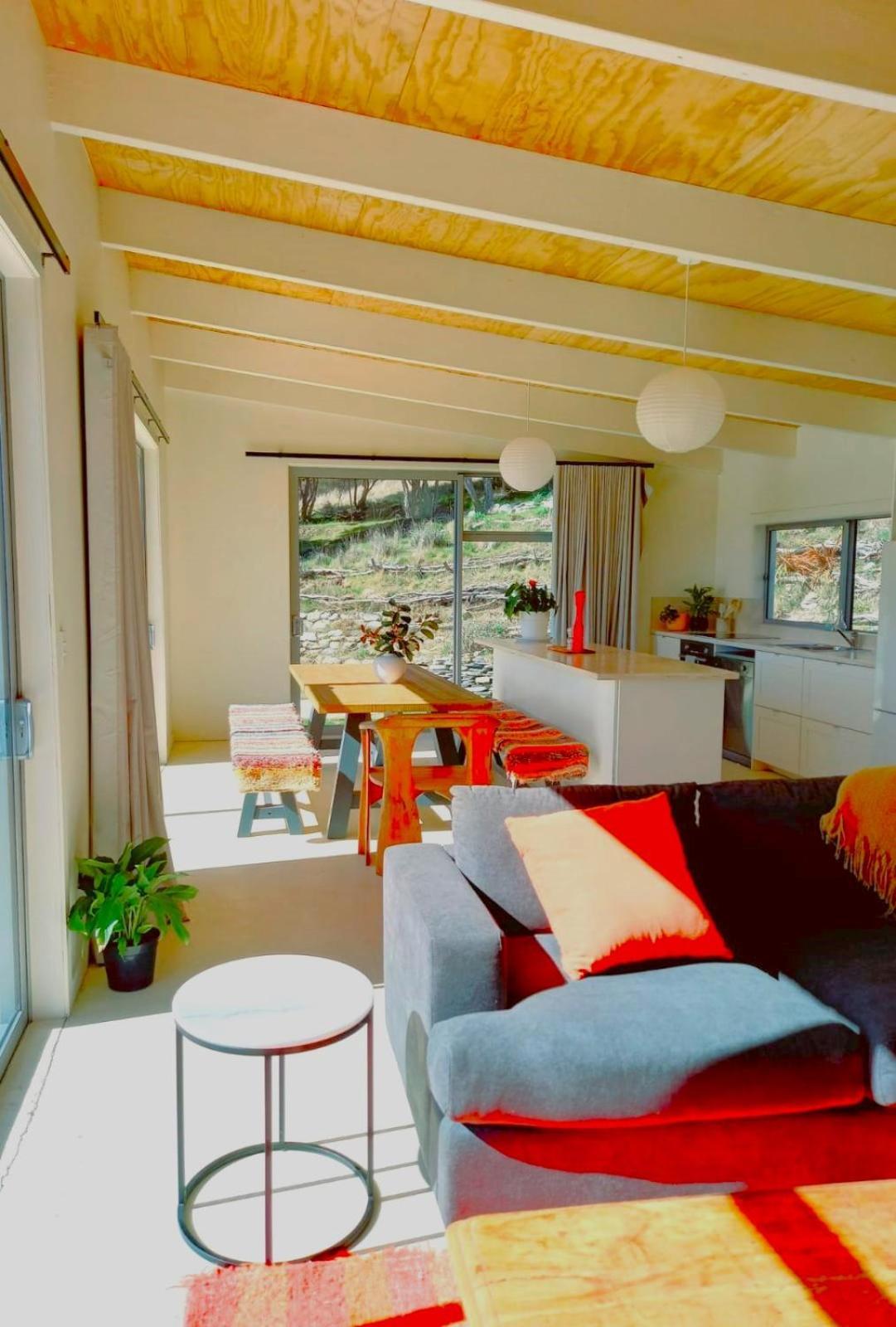 The Hidden Spring Hotel Wanaka Exterior photo